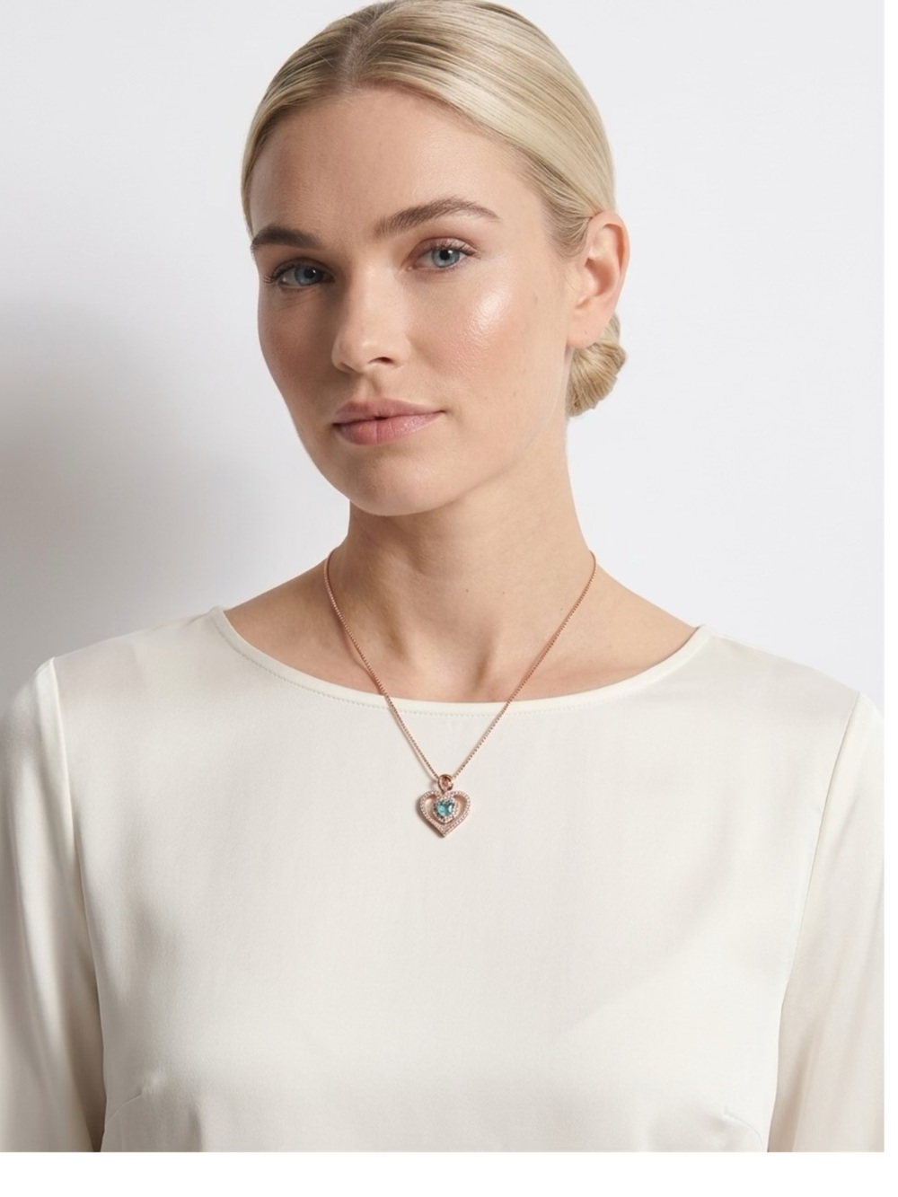 AQUAMARINE ROSE GOLD SILVER PLATED HEART NECKLACE NWOT